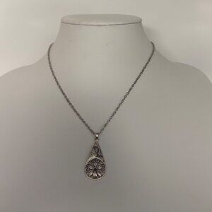 Silver Tone Filigree Teardrop Pendant Necklace Ornate Floral Design 16-18" Chain